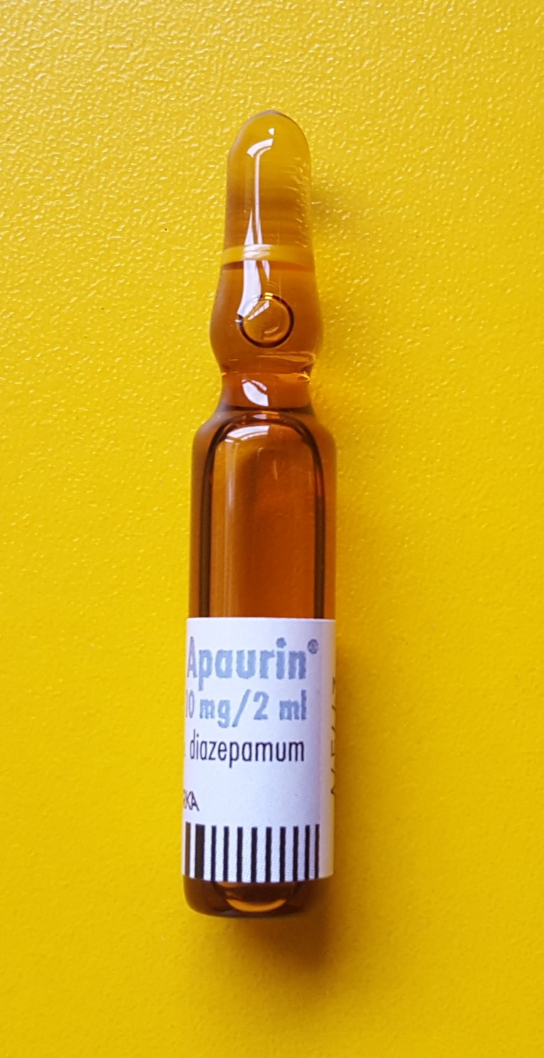Ampoule injectable de benzodiazépine