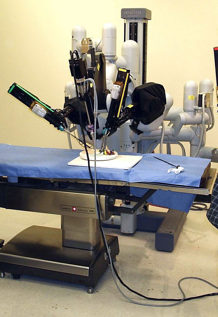 Chariot patient du robot da Vinci