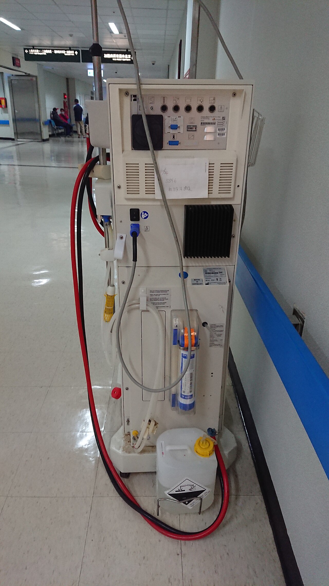 A hemodialysis machine in linkou chang gung memorial hospita
